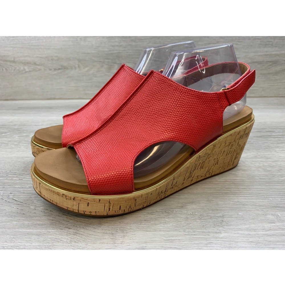 Corkys Carley Red Textured Cork Wedge Platform Sandals Women's 10 Gold Trim